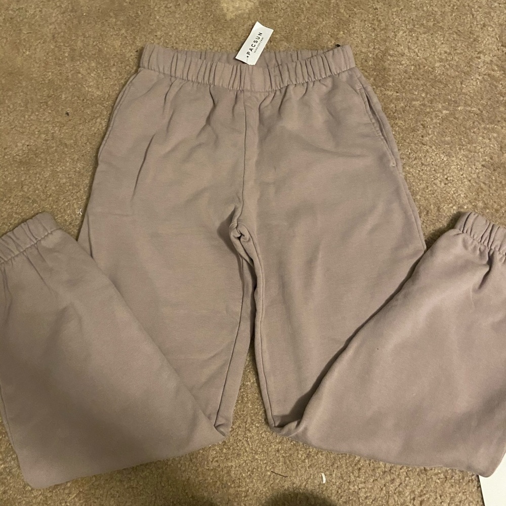 brandy melville sweats NO TRADES